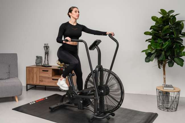 Велотренажер UNIX Fit Techno AirBike