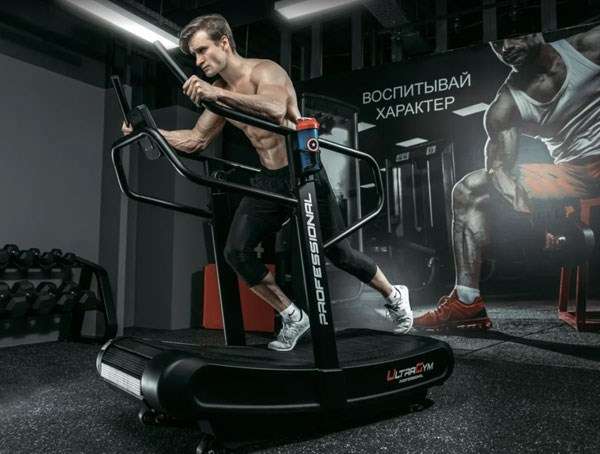 Профессиональная беговая дорожка Ultra Gym UG-M 003